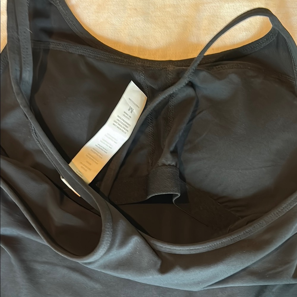 Sleek Black Strappy Tank Top - Picture 4 of 10